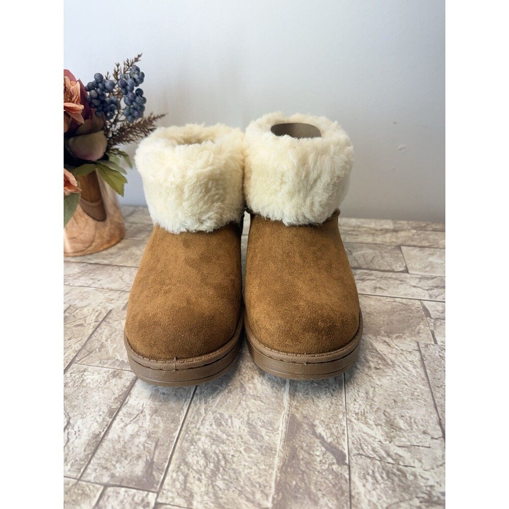 SO Faux Fur Cuff Ankle Boots Size 6 Chestnut color Brand New in Box Never worn - Picture 2 of 9